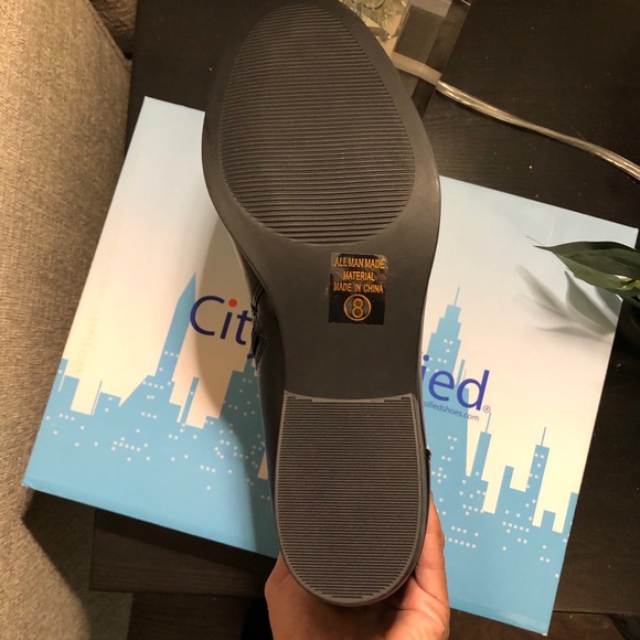 New black booties with buckle - Picture 7 of 7